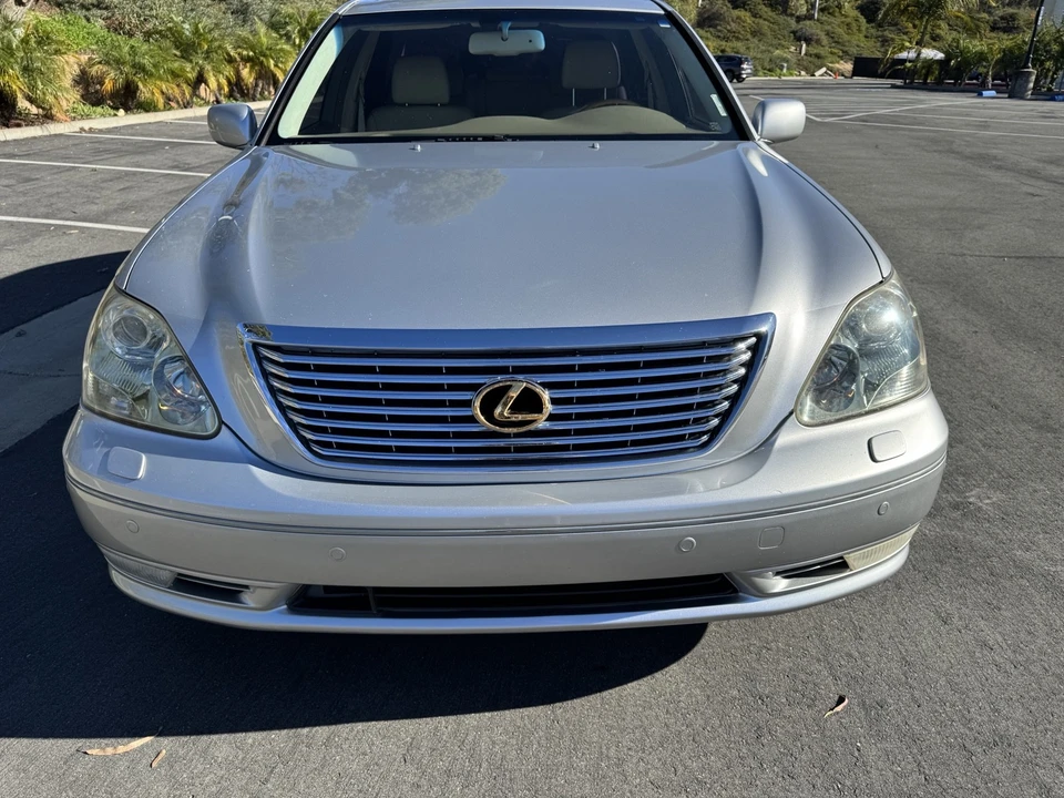 2004 Lexus LS 3rd Gen - Image 5 of 21