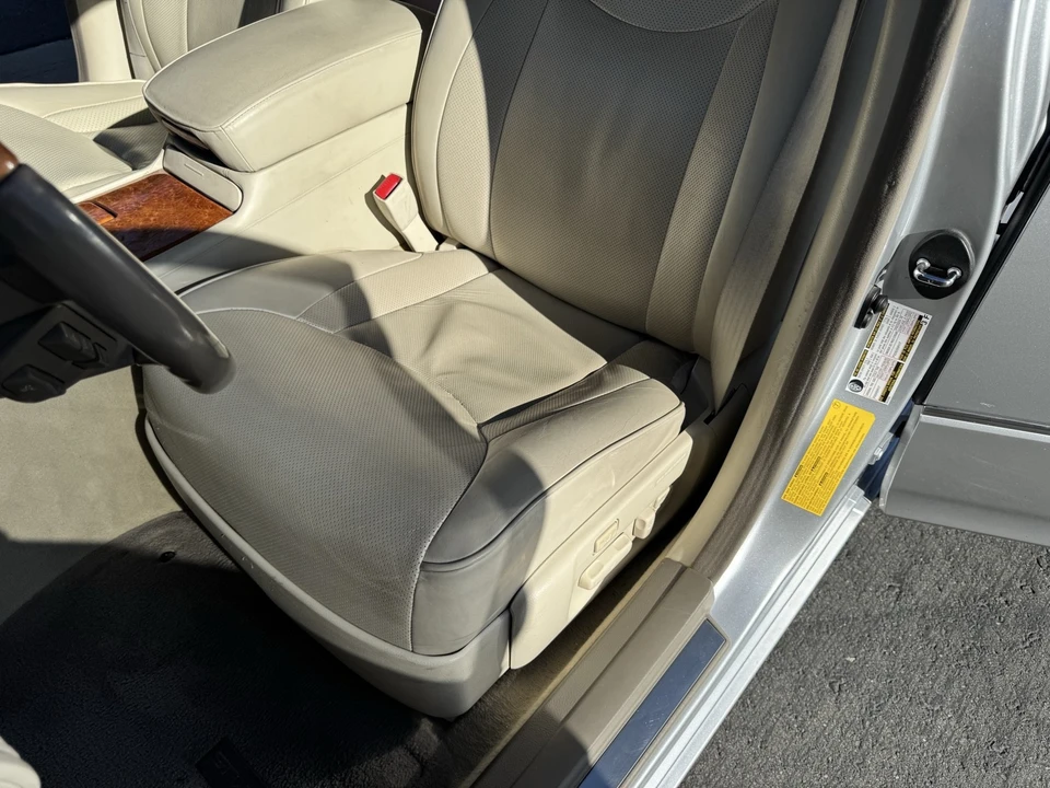 2004 Lexus LS 3rd Gen - Image 21 of 21