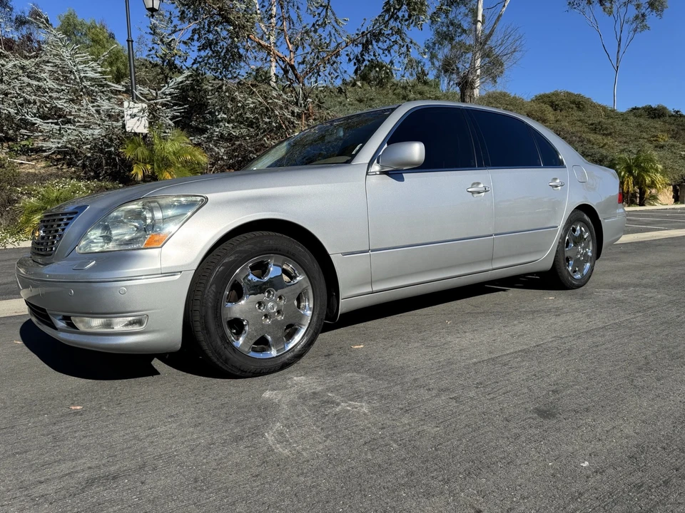 2004 Lexus LS 3rd Gen - Image 10 of 21