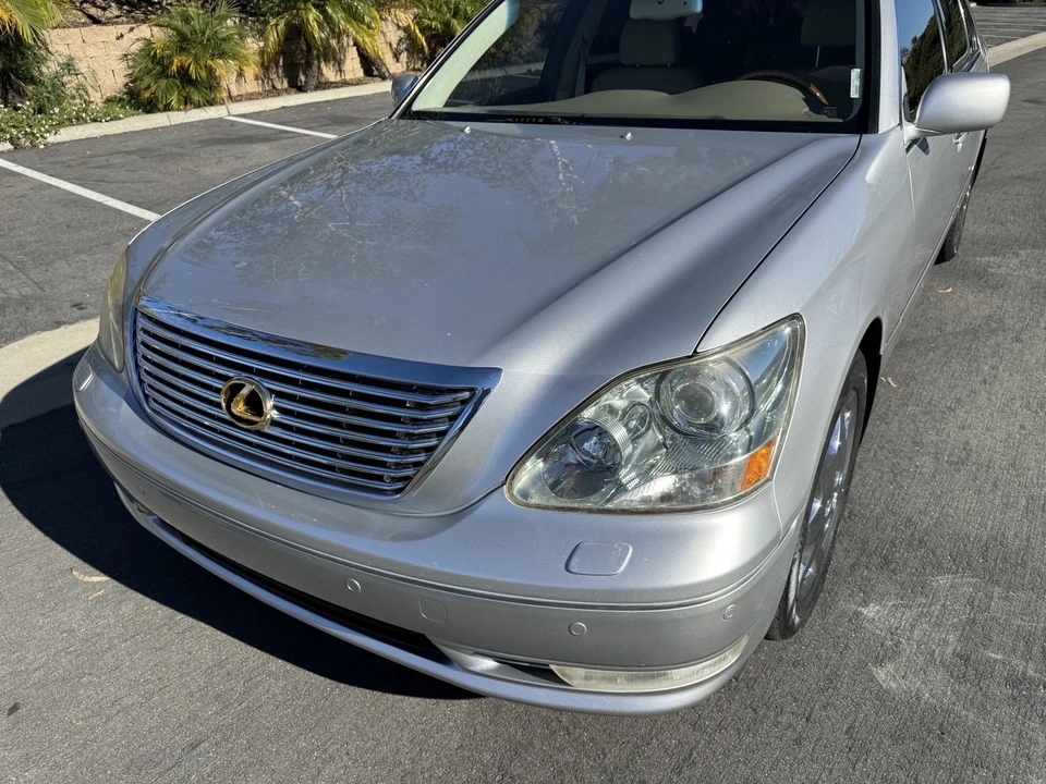 2004 Lexus LS 3rd Gen - Image 9 of 21