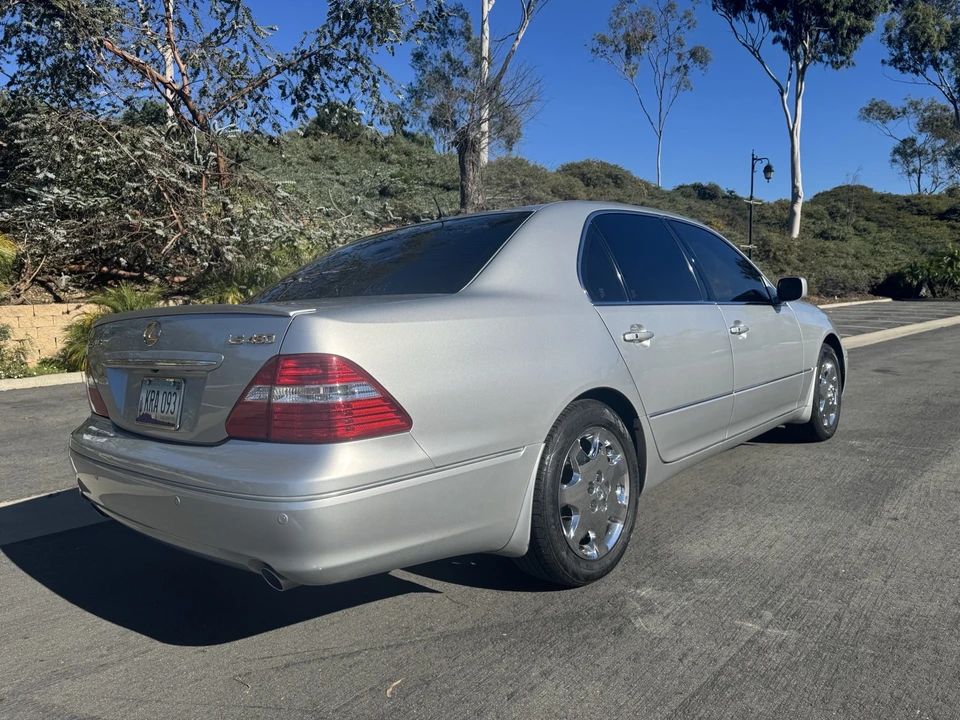 2004 Lexus LS 3rd Gen - Image 3 of 21