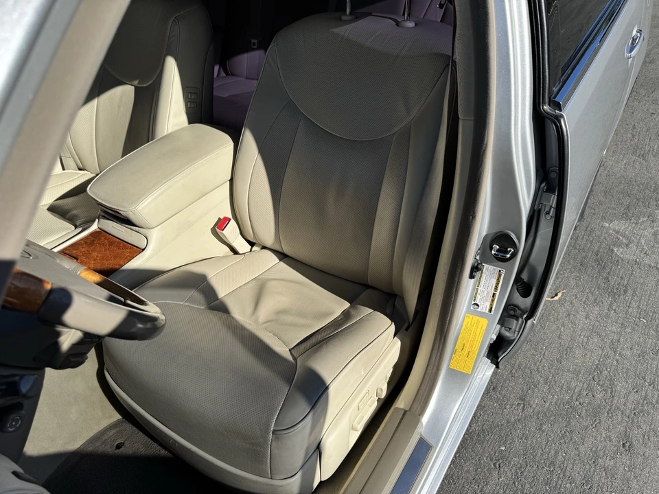 2004 Lexus LS 3rd Gen - Image 20 of 21