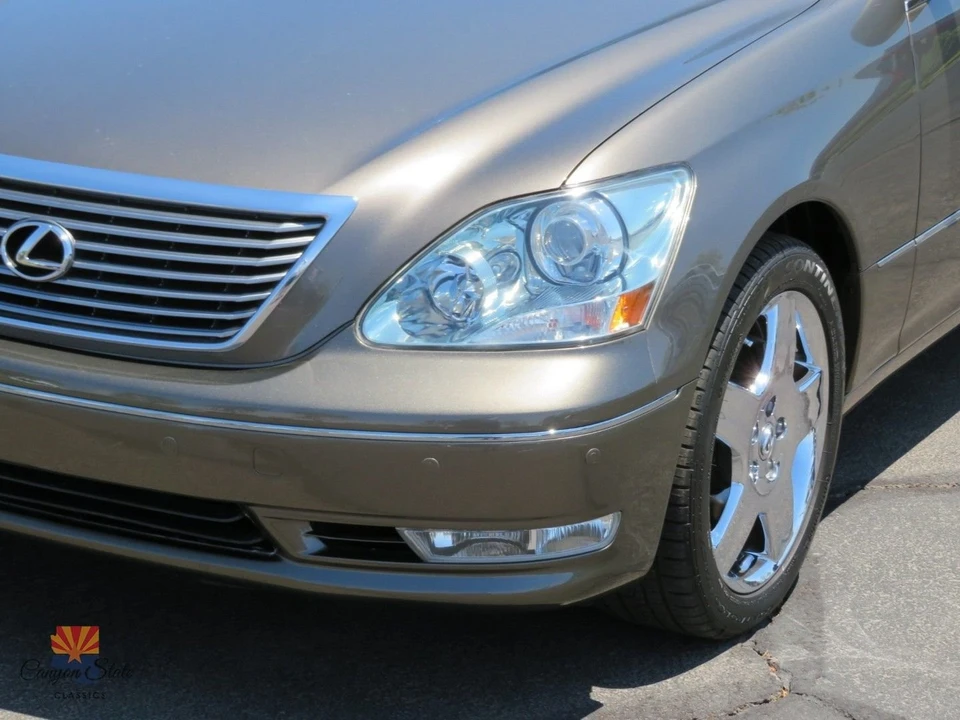 2004 Lexus LS 3rd Gen - Image 15 of 31