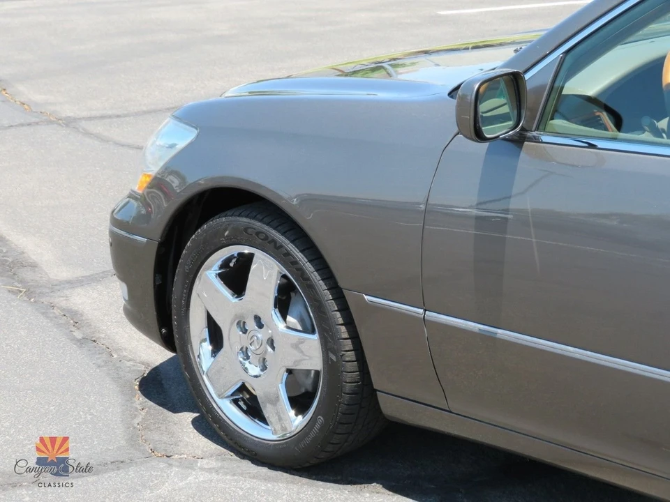 2004 Lexus LS 3rd Gen - Image 14 of 31