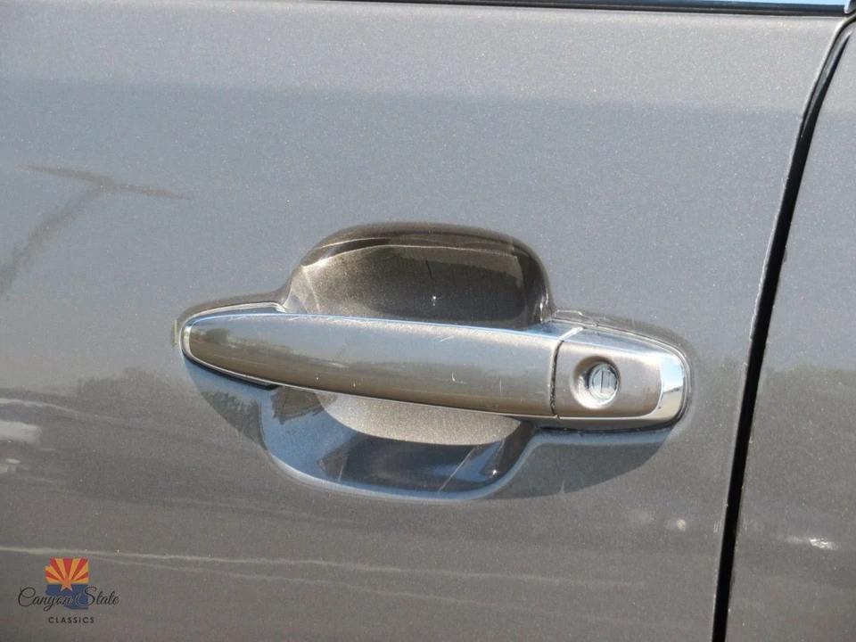 2004 Lexus LS 3rd Gen - Image 27 of 31
