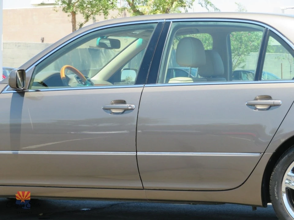 2004 Lexus LS 3rd Gen - Image 20 of 31