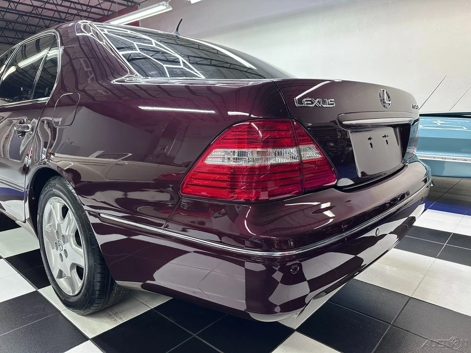 2004 Lexus LS 2nd Gen - Image 19 of 21