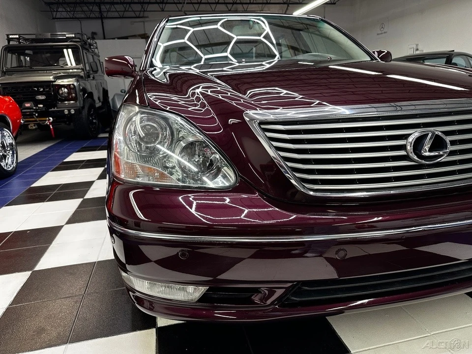 2004 Lexus LS 3rd Gen - Image 3 of 24