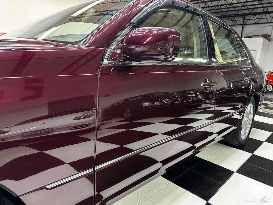 2004 Lexus LS 3rd Gen - Image 15 of 24