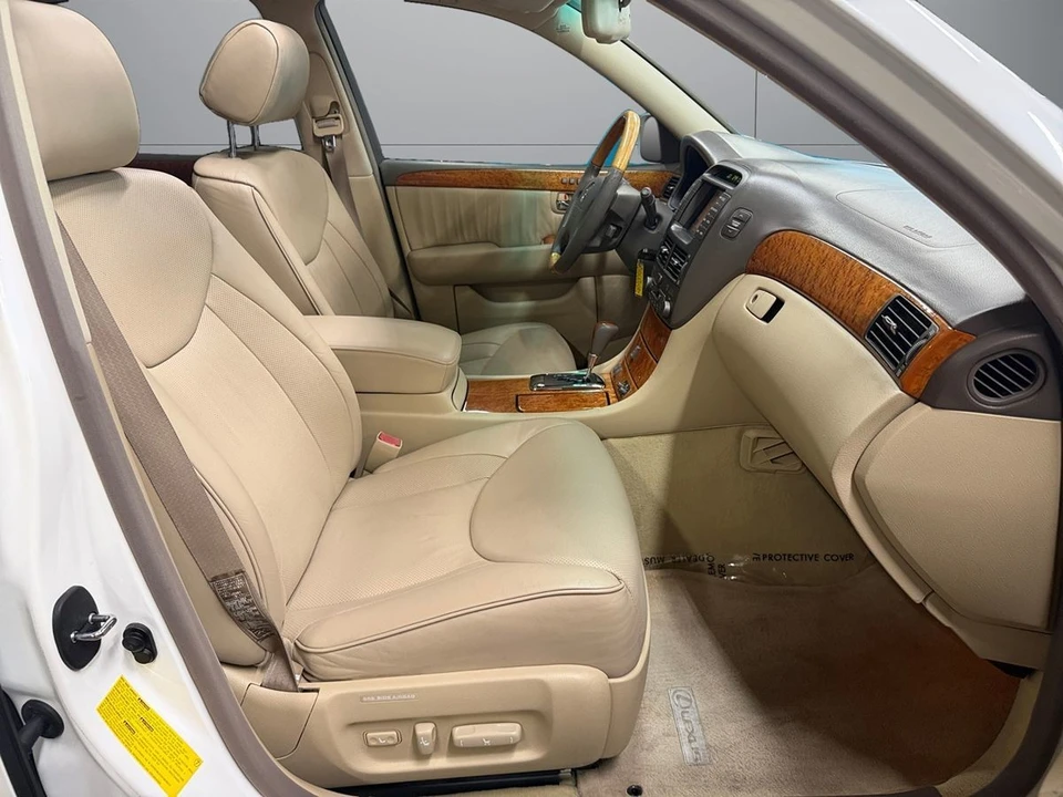 2004 Lexus LS 3rd Gen - Image 17 of 25