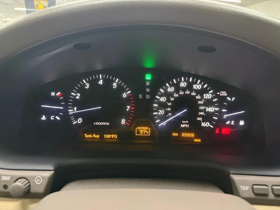 2004 Lexus LS 3rd Gen - Image 12 of 25