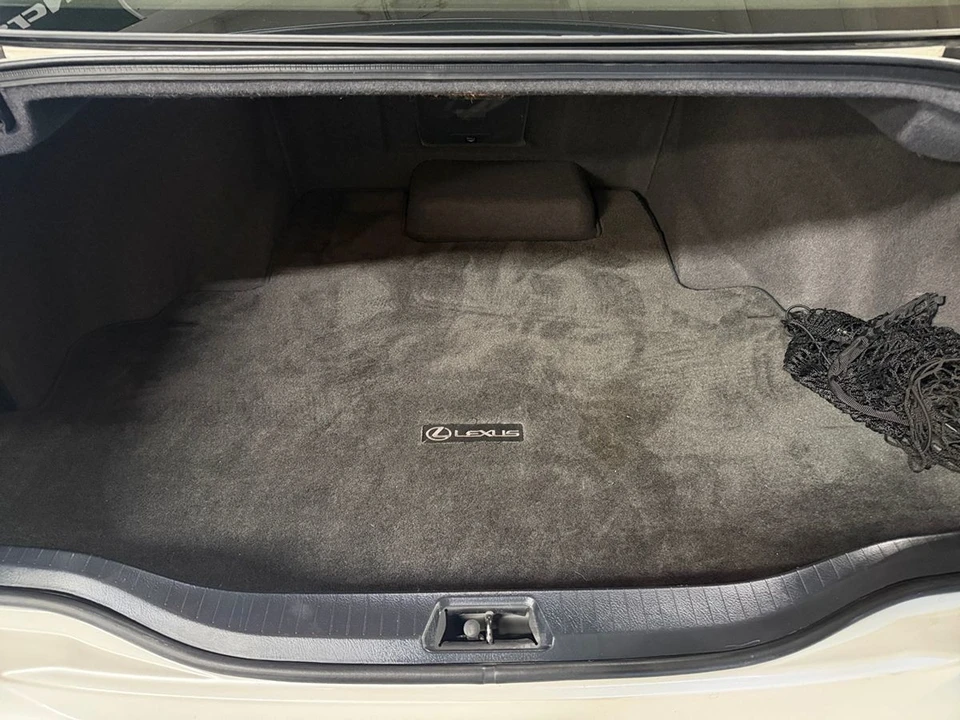 2004 Lexus LS 3rd Gen - Image 25 of 25