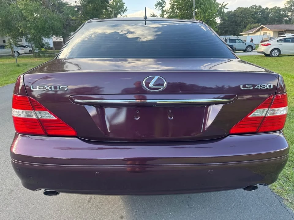 2004 Lexus LS 3rd Gen - Image 3 of 12
