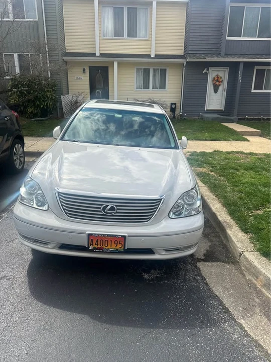 2004 Lexus LS 3rd Gen - Image 2 of 17