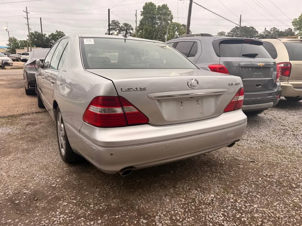 2004 Lexus LS 3rd Gen - Image 3 of 3