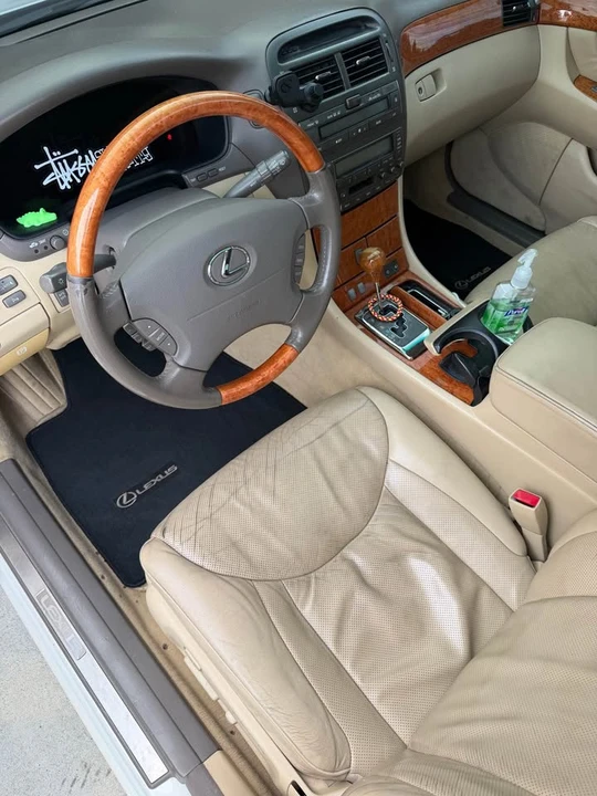 2004 Lexus LS 3rd Gen - Image 2 of 10