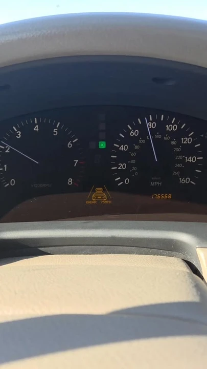 2004 Lexus LS 3rd Gen - Image 21 of 21