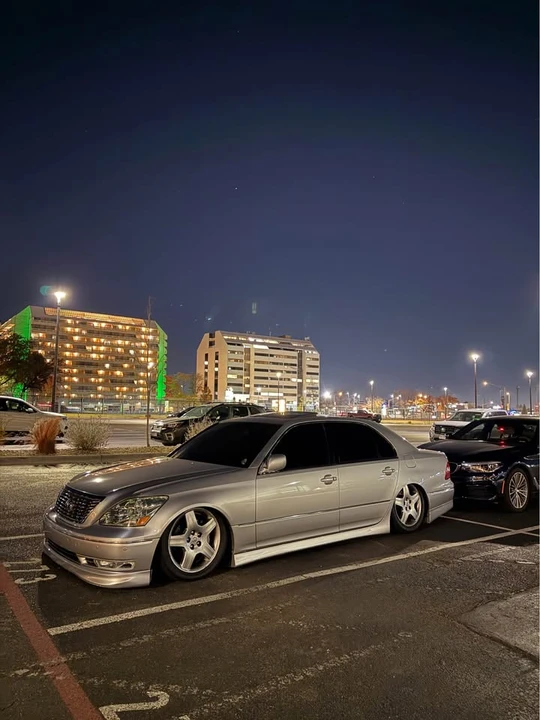 2004 Lexus LS 3rd Gen - Image 6 of 14