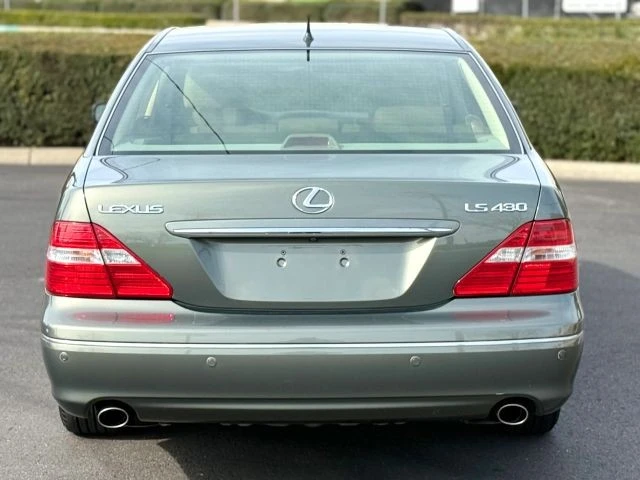2004 Lexus LS 3rd Gen - Image 14 of 21