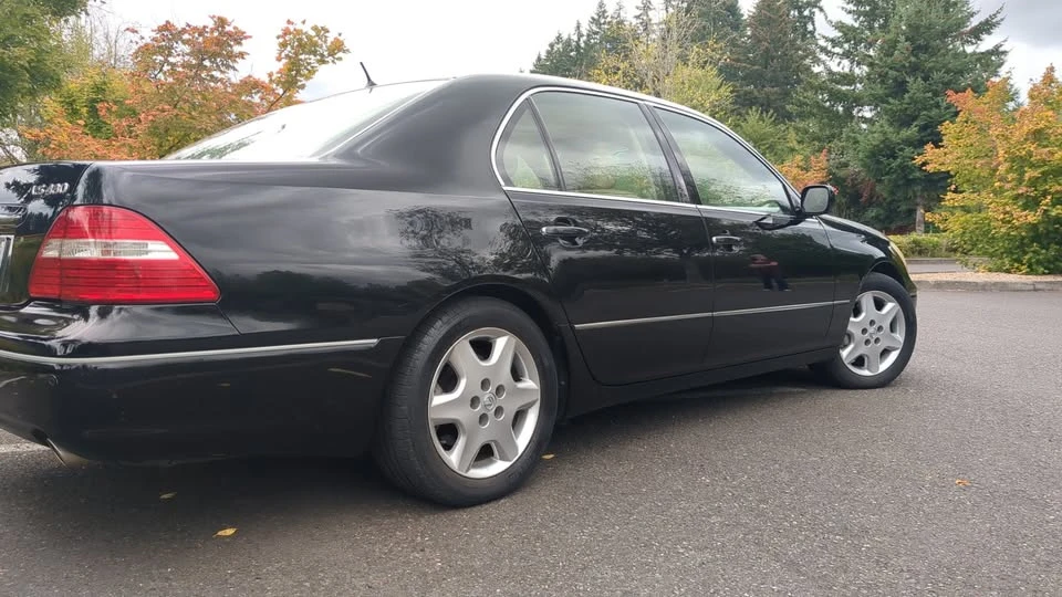 2004 Lexus LS 3rd Gen - Image 2 of 11