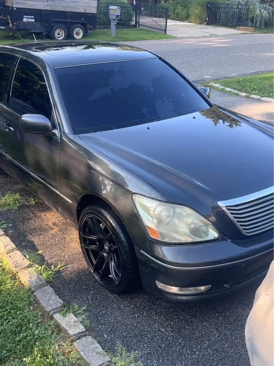 2004 Lexus LS 3rd Gen - Image 10 of 10
