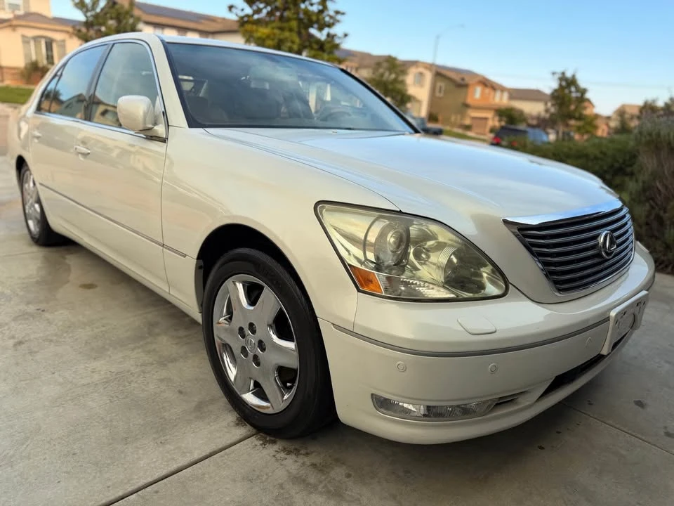 2004 Lexus LS 3rd Gen - Image 3 of 15