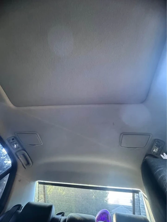 2004 Lexus LS 3rd Gen - Image 6 of 10