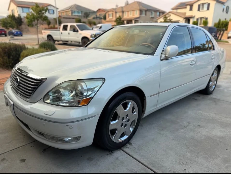 2004 Lexus LS 3rd Gen - Image 2 of 13
