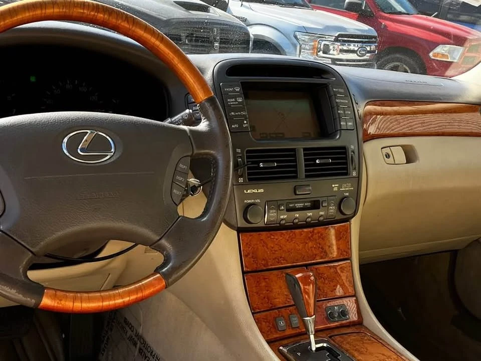 2004 Lexus LS 3rd Gen - Image 16 of 16