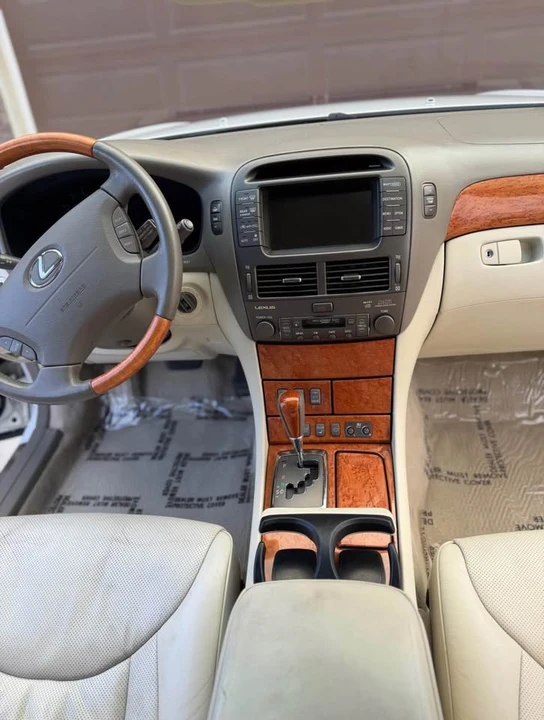 2004 Lexus LS 3rd Gen - Image 8 of 13