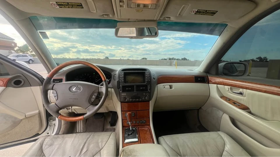 2004 Lexus LS 3rd Gen - Image 16 of 17