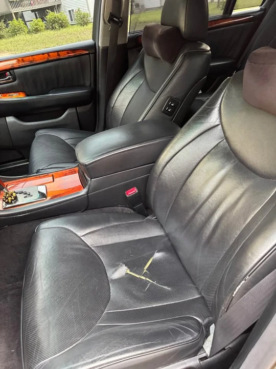2004 Lexus LS 3rd Gen - Image 8 of 15