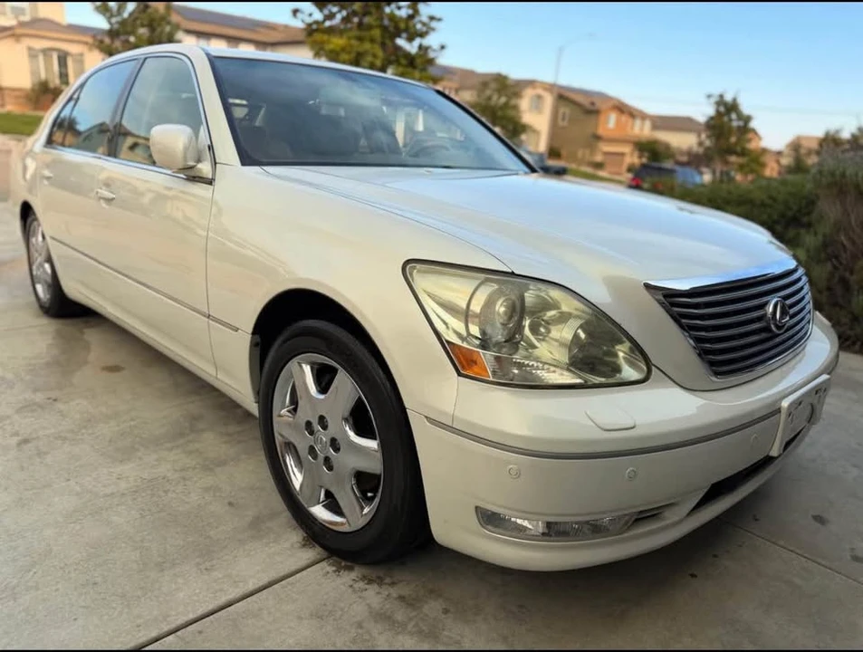 2004 Lexus LS 3rd Gen - Image 3 of 13