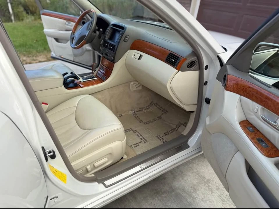 2004 Lexus LS 3rd Gen - Image 6 of 13