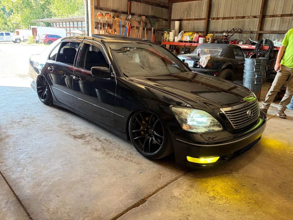 2004 Lexus LS 3rd Gen - Image 5 of 11