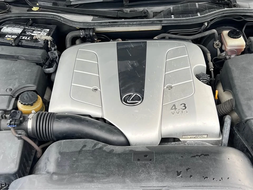 2004 Lexus LS 3rd Gen - Image 9 of 20