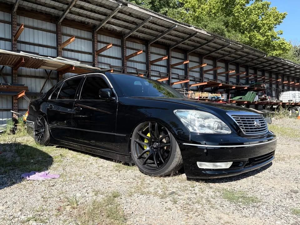 2004 Lexus LS 3rd Gen - Image 4 of 11