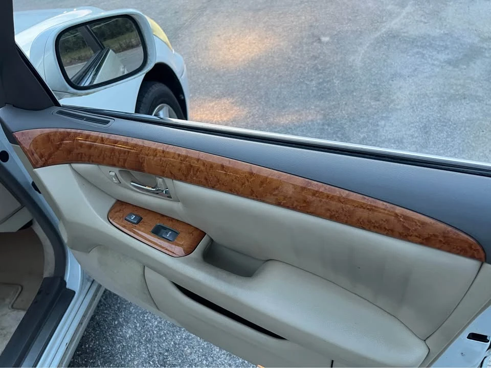 2004 Lexus LS 3rd Gen - Image 7 of 20