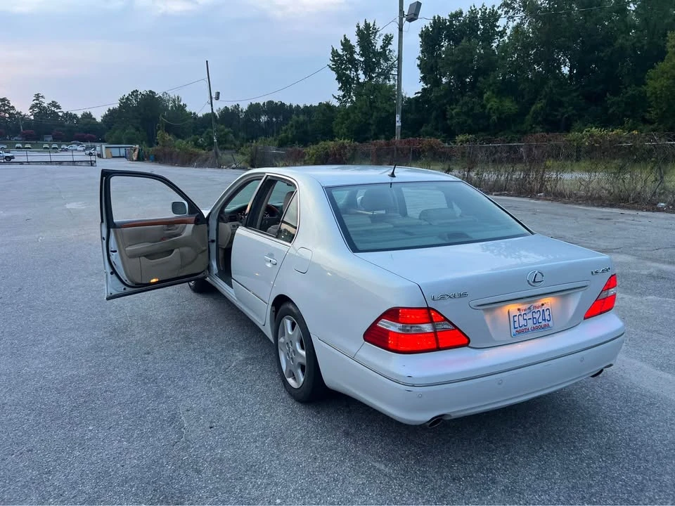 2004 Lexus LS 3rd Gen - Image 3 of 20