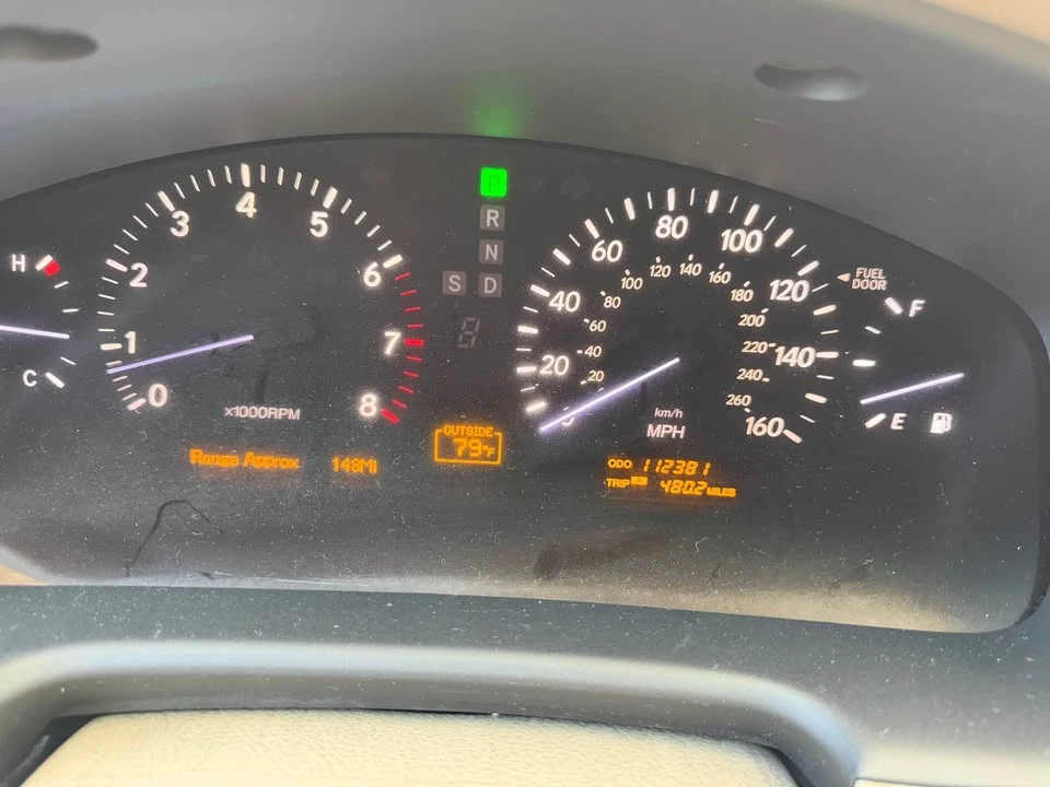 2004 Lexus LS 3rd Gen - Image 15 of 15