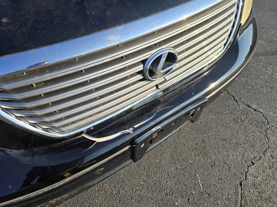 2004 Lexus LS 3rd Gen - Image 7 of 13