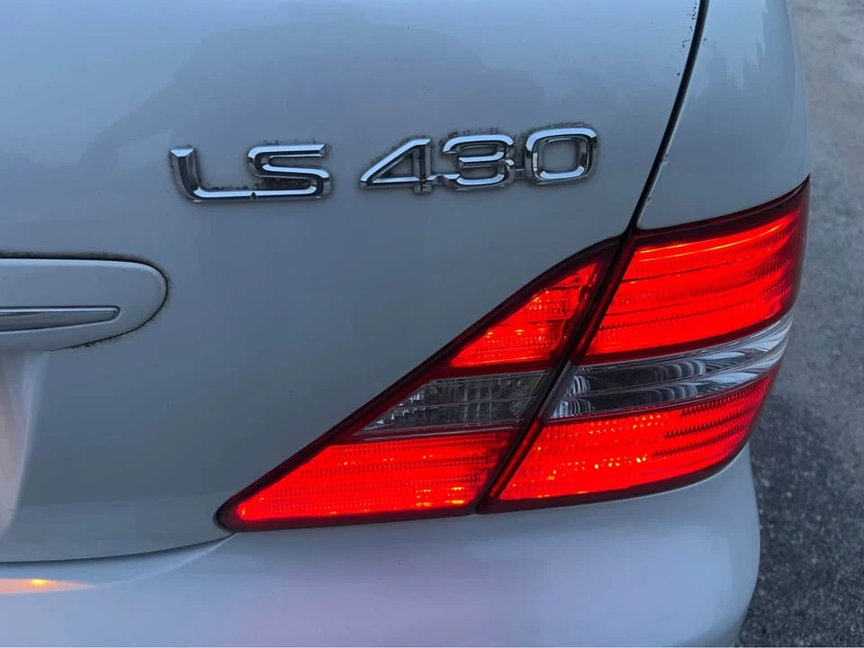 2004 Lexus LS 3rd Gen - Image 4 of 20