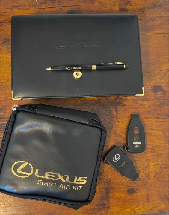 2004 Lexus LS 3rd Gen - Image 10 of 10