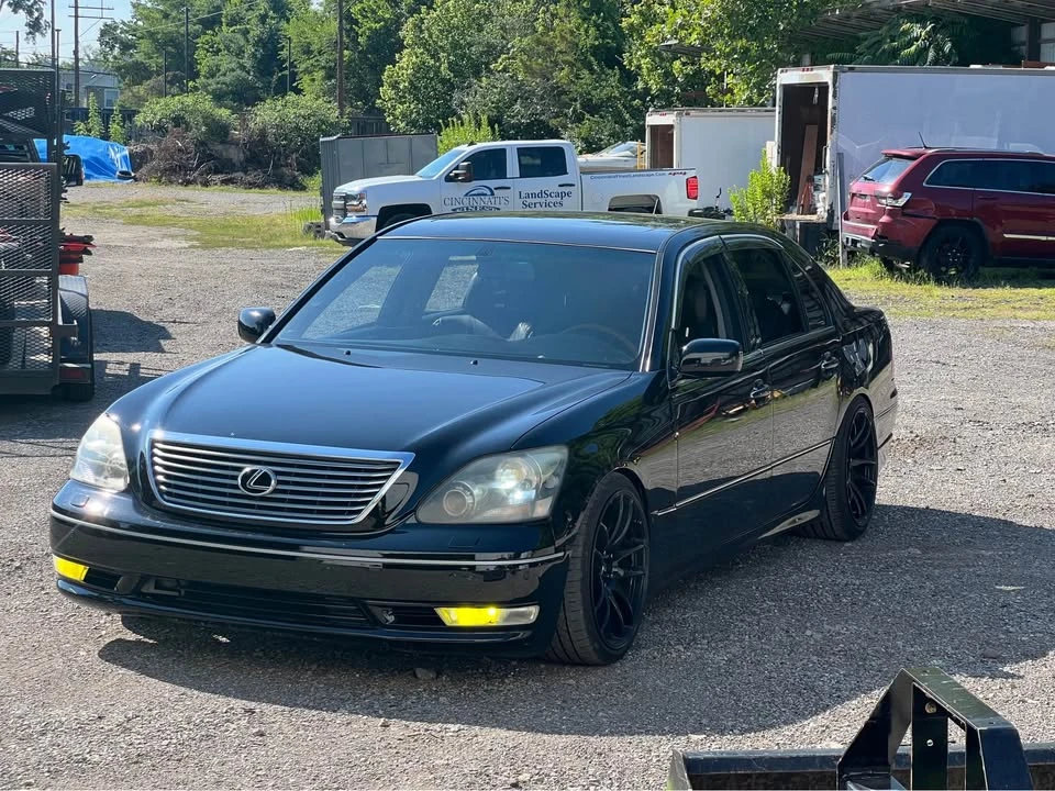 2004 Lexus LS 3rd Gen - Image 3 of 11