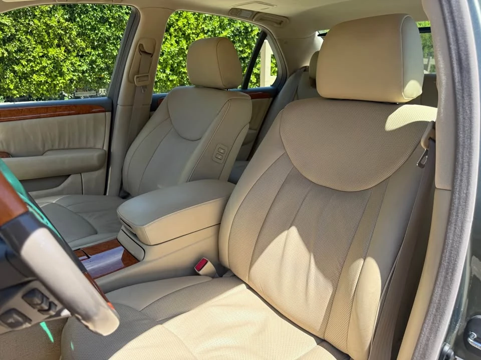 2004 Lexus LS 3rd Gen - Image 10 of 20