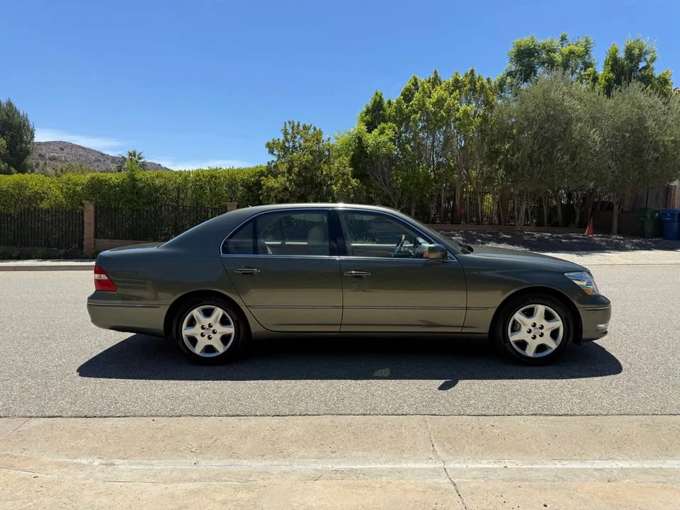 2004 Lexus LS 3rd Gen - Image 8 of 20