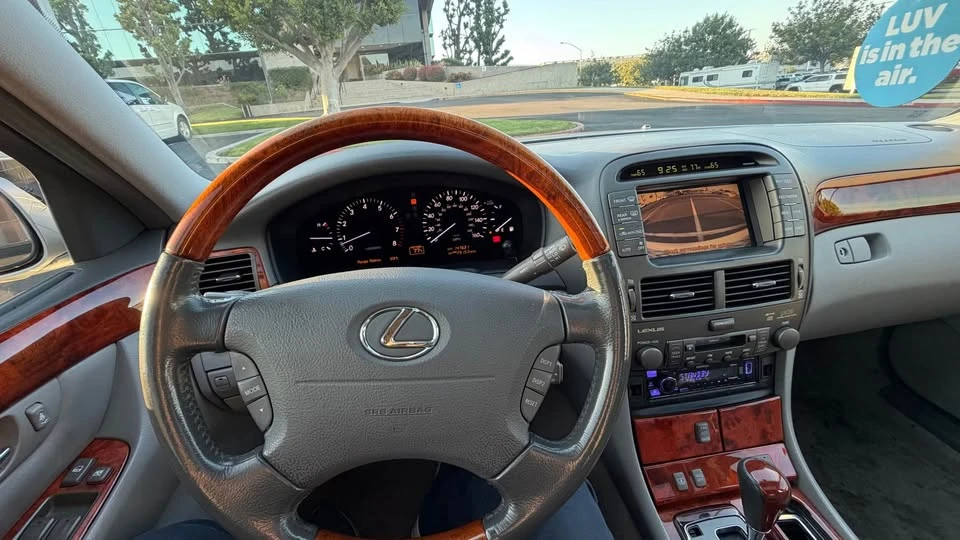 2004 Lexus LS 3rd Gen - Image 8 of 11