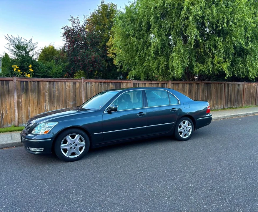 2004 Lexus LS 3rd Gen - Image 3 of 10
