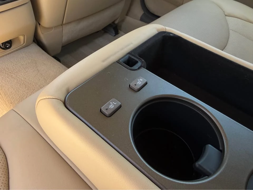 2004 Lexus LS 3rd Gen - Image 18 of 20