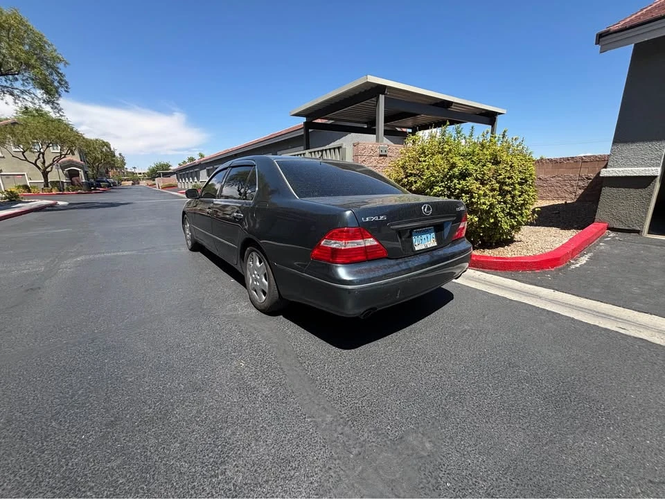 2004 Lexus LS 3rd Gen - Image 4 of 20